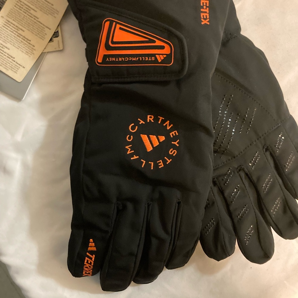 Stella McCartney Black Gloves with Orange Details